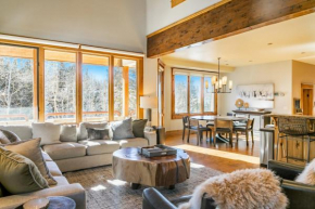 Telemark A by AvantStay Ski In Ski Out at the Heart of Mountain Village w Hot Tub Telluride